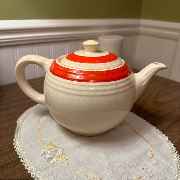 Vintage Transferware Rose Floral Design Red and Cream Teapot - Picture 5 of 12